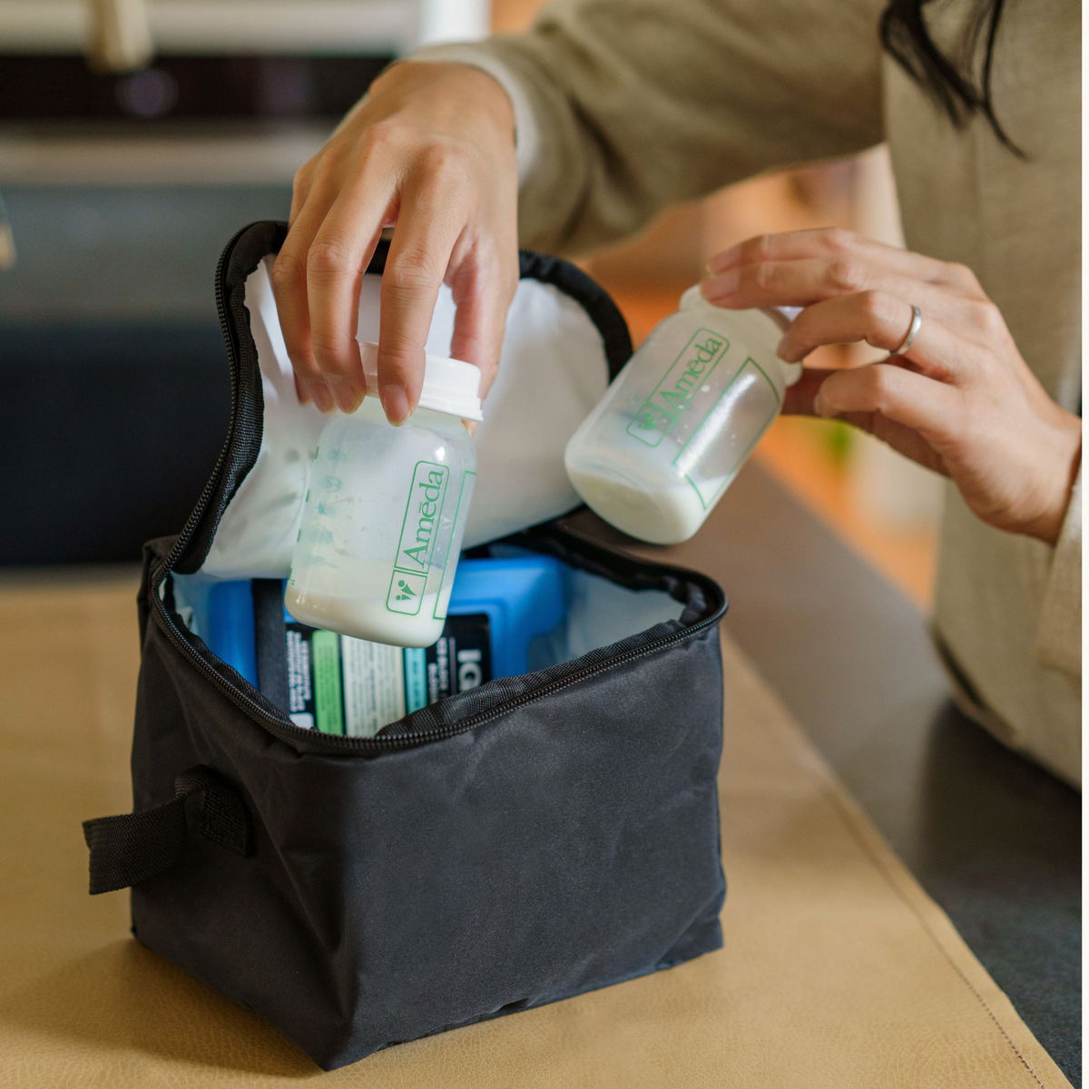 Ameda Cool'N Carry Breast Milk Storage System