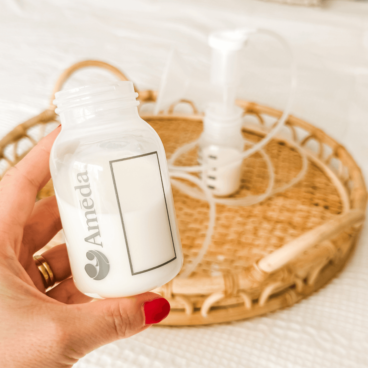 Ameda HygieniKit® Breast Milk Storage Bottle with Lock-Tight Cap, 4 Count